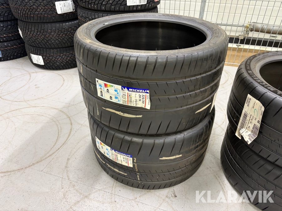 Däck Michelin Pilot Sport Cup 2 2st 325/30ZR19