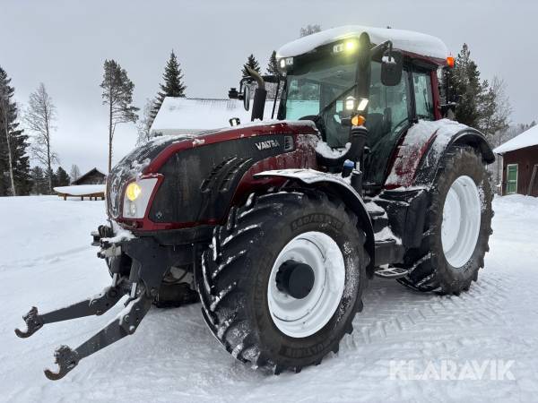 Traktor Valtra T213 Versu