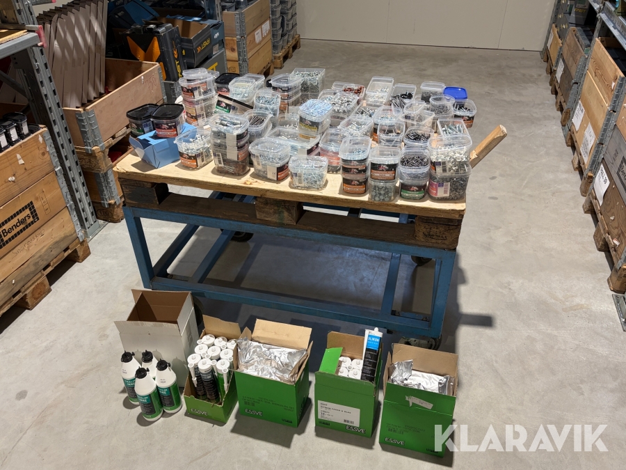 Diverse skruv, lim och fog