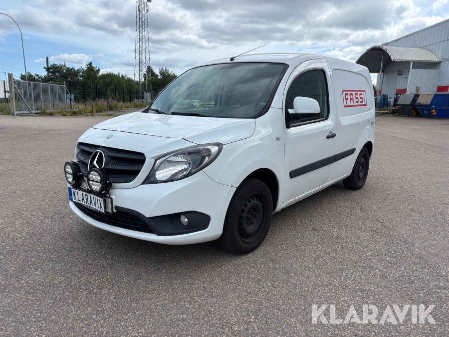 Skåpbil Mercedes-Benz Citan 109 Extra skåpslås / Verkstadsinredning / Drag