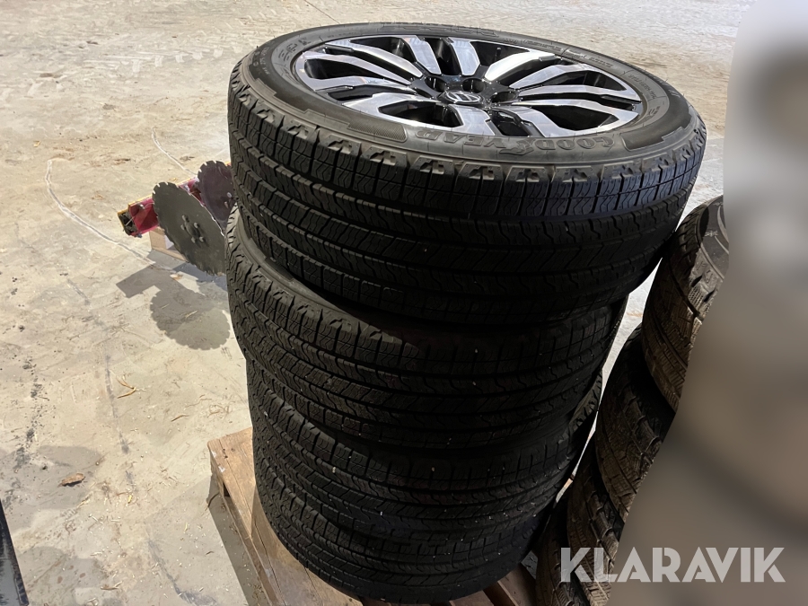 Däck på fälg Goodyear 275/45 R 21 M+S 4st