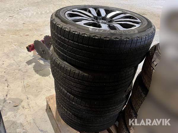 Däck på fälg Goodyear 275/45 R 21 M+S 4st