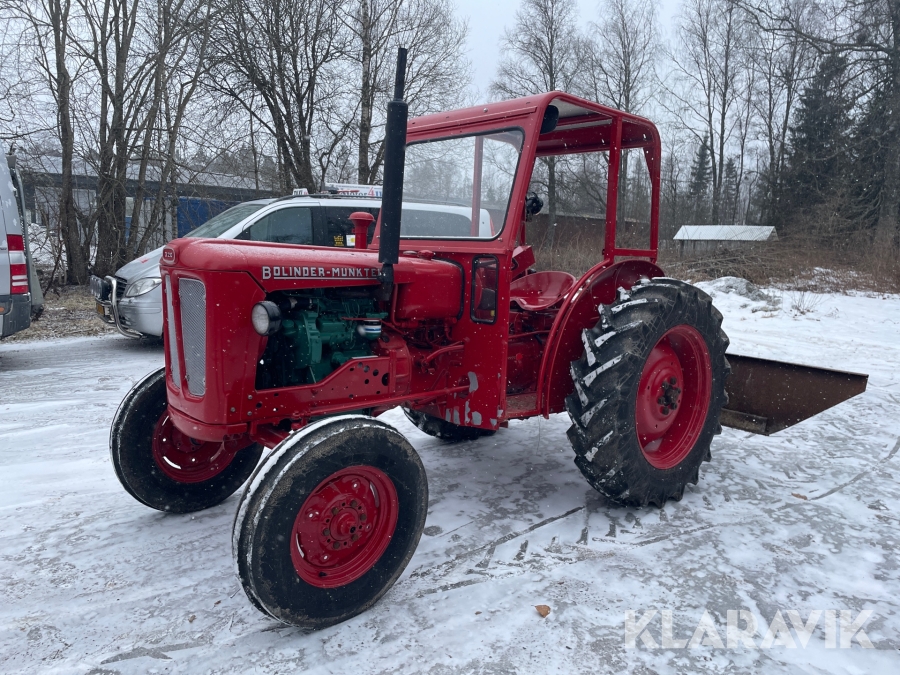 Traktor Volvo BM 320