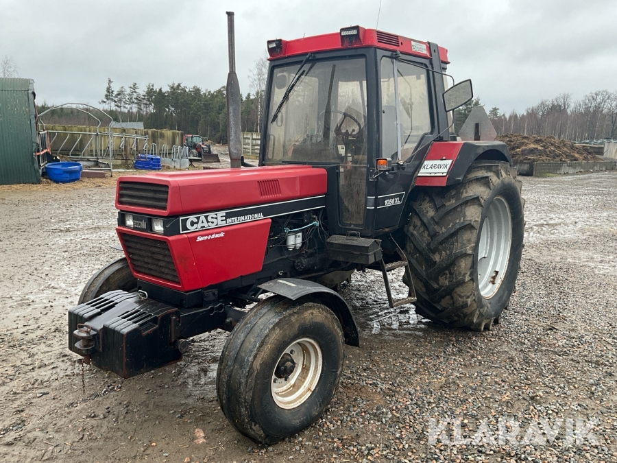 Traktor Case IH 1056 XL