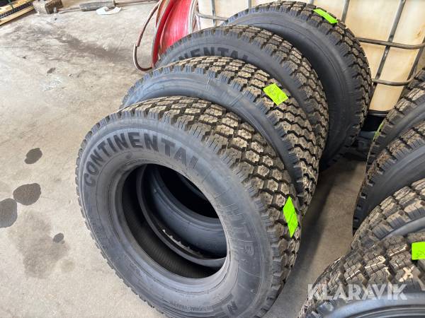 Lastbilsdäck Strix V3 regummerade. 4 st