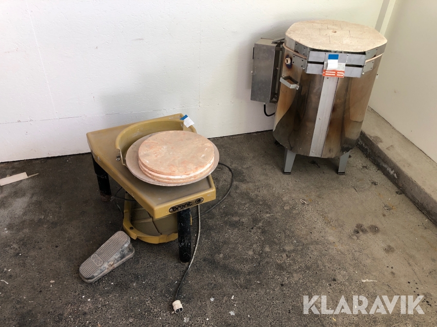 Drejskiva med keramikugn  Brent  