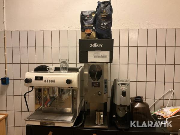 Espressomaskin Gevalia Mastro Lorenzo med, kvarn, kaffe, glas och koppar