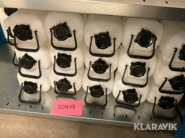 Plastbehållare Mellerud 82 st