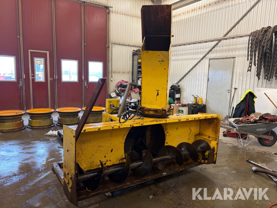 Snöfräs 220 med Trima-fäste