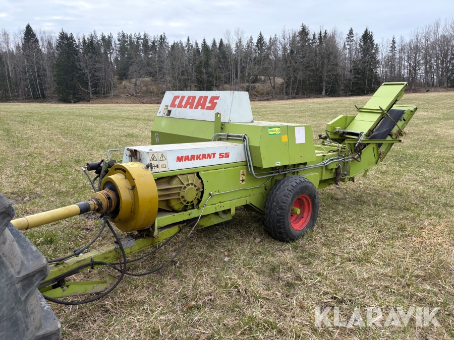Småbalspress Claas Markant 55