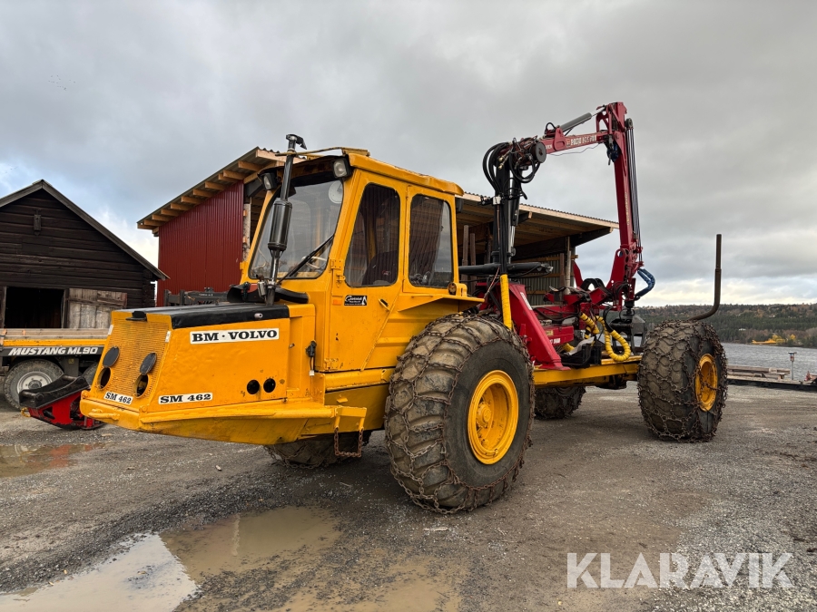 Skotare Volvo BM SM 462 med Patu kran & stegmatare