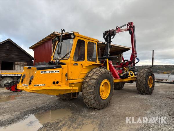 Skotare Volvo BM SM 462 med Patu kran & stegmatare