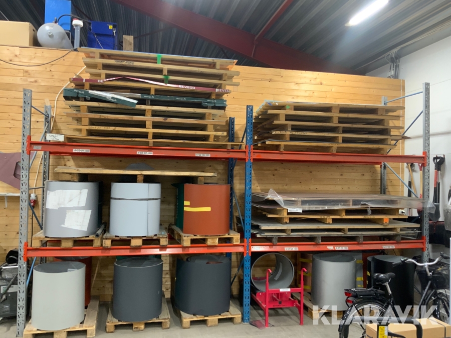 Plåtlager större parti byggplåt