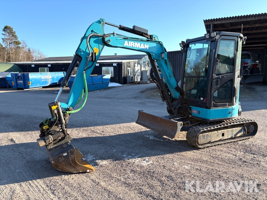 Grävmaskin Airman AX33U-7