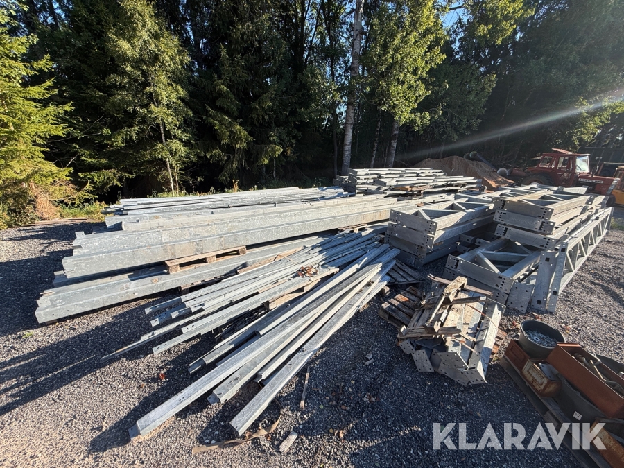 Stålstomme till maskinhall