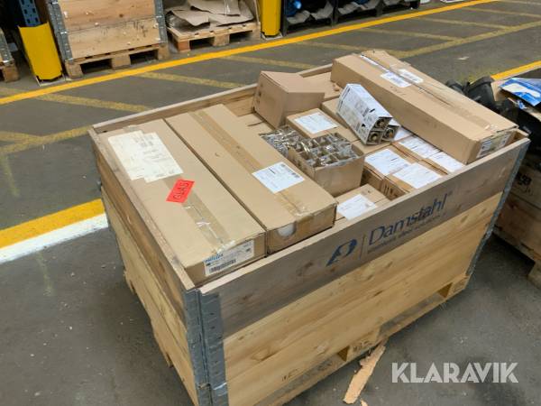 Stort parti lysrör/ glödlampor halogen Philips
