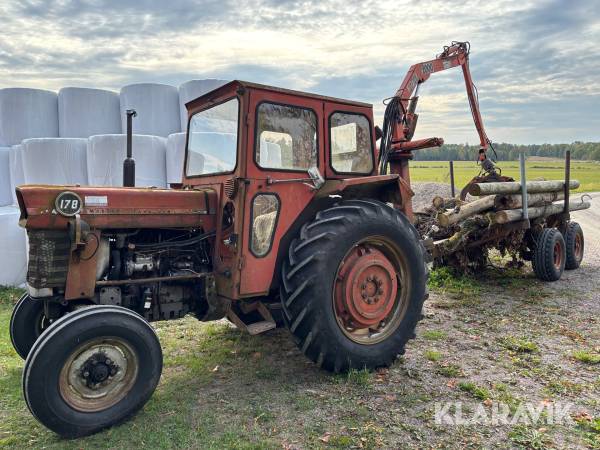 Traktor Massey Ferguson 178 med huggarvagn