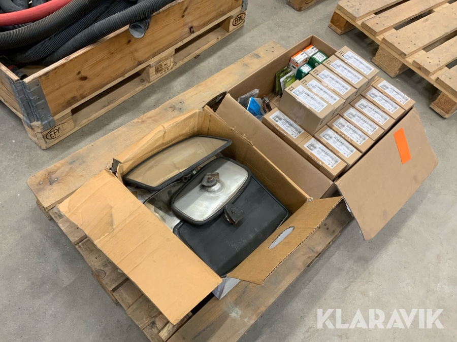 Lampor och speglar för lastbil Osram