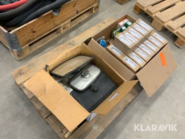 Lampor och speglar för lastbil Osram