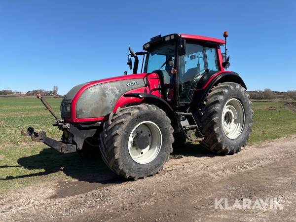 Traktor Valtra T151e