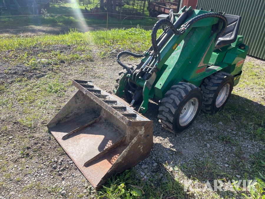 Kompaktlastare Avant 320