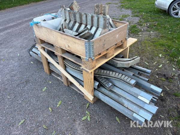 Mjölkräls med balkvagnar