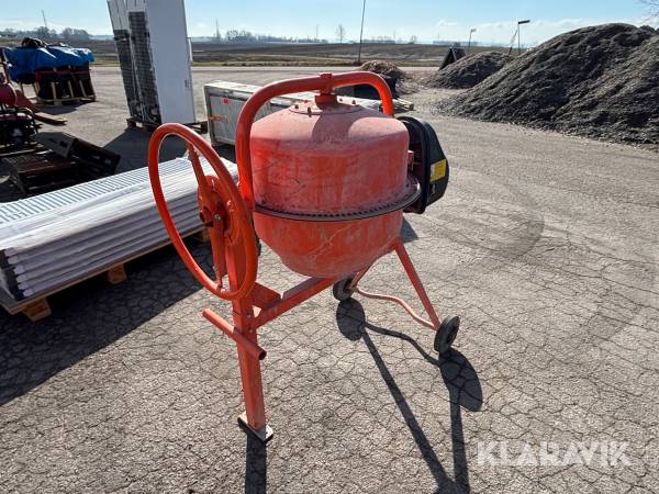 Betongblandare Altrad MK-130/T