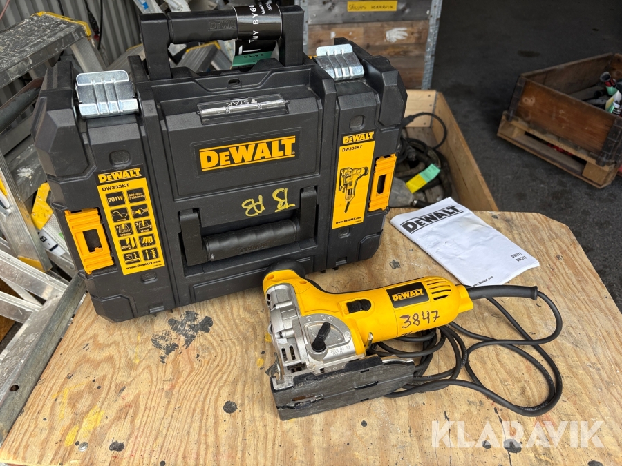 Sticksåg Dewalt DW333K