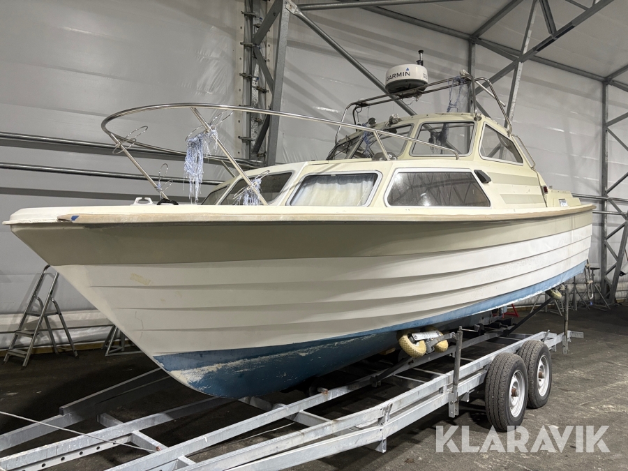 Motorbåt Saga 7000