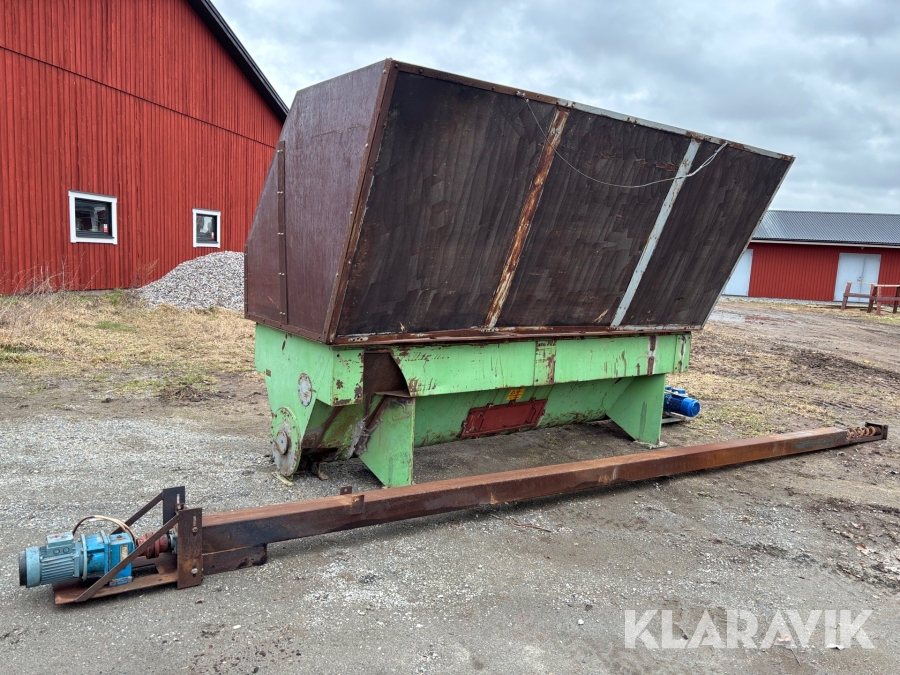 Flisficka / flisförråd inkl matarskruv till panna