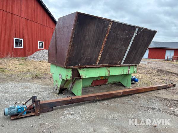 Flisficka / flisförråd inkl matarskruv till panna