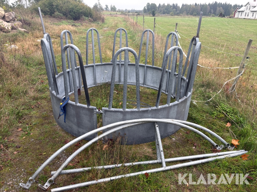 Foderhäck med takställning 12 platser