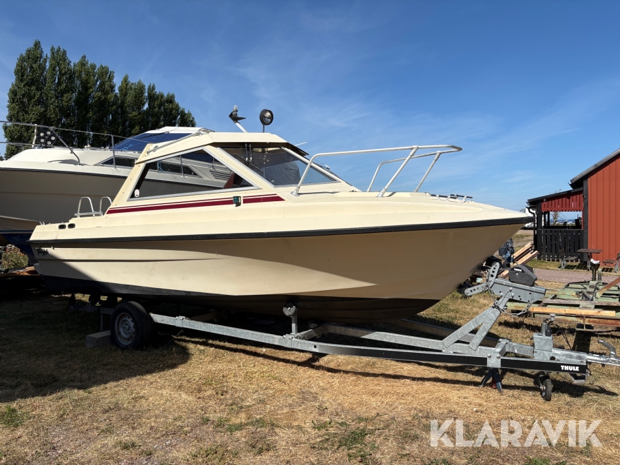 Båt Sterna 600 HT 20 fot med trailer