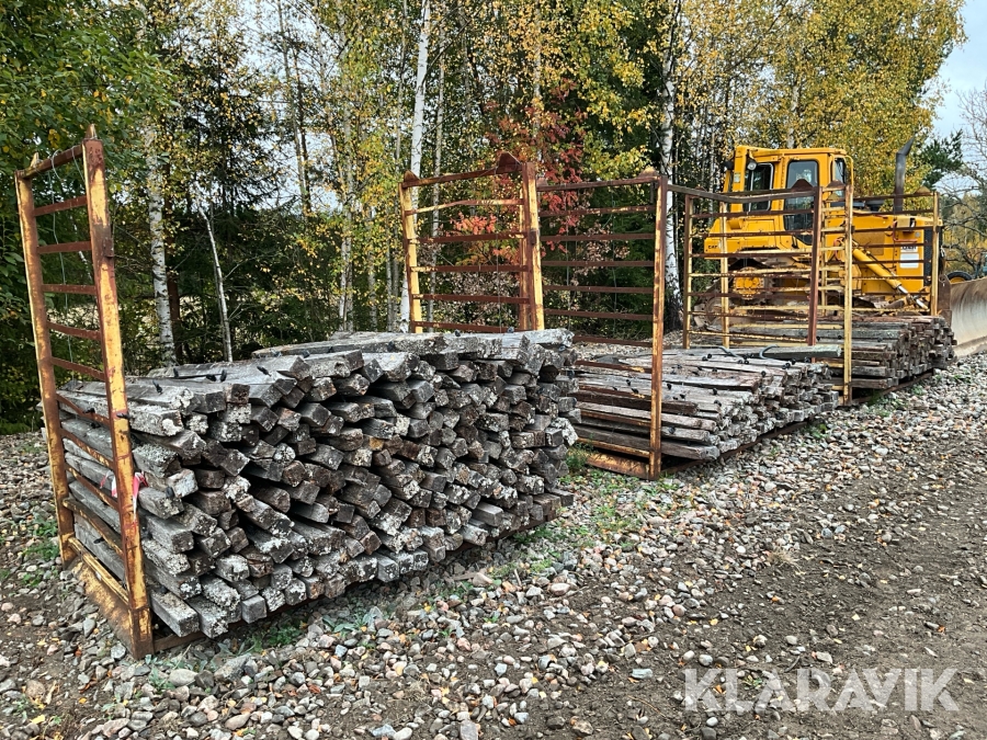 Ekstolpar ca 300st