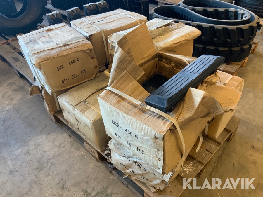 Parti gummipads för grävmaskin