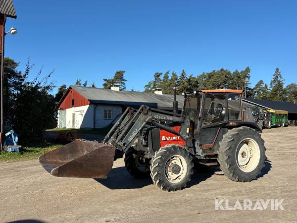 Traktor Valmet 555