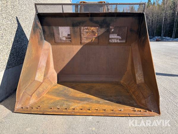 Högtippande skopa AMM 9,5 m3