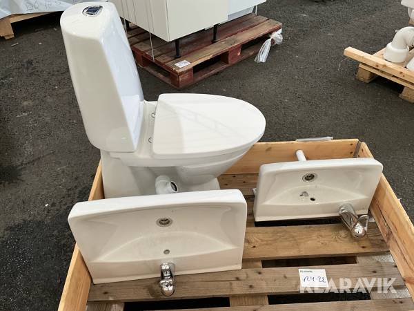 Toalett och handfat 