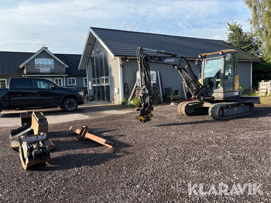 Grävmaskin Volvo ECR50D med tiltrotator och 5 st redskap