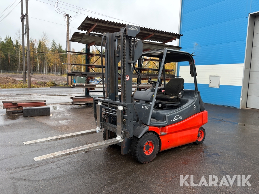 Truck Linde E30-02