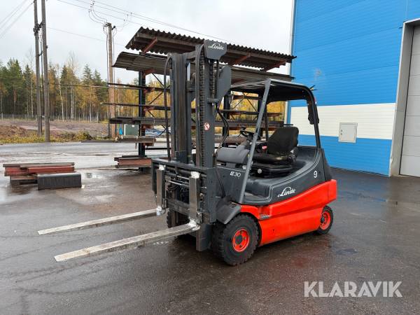 Truck Linde E30-02