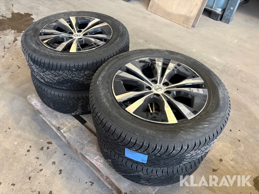 Vinterdäck Nokian Tyres Hakkapeliitta 235/60 R18 4st