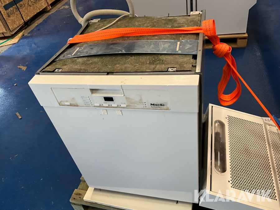 Diskmaskin och köksfläkt Electrolux, miele