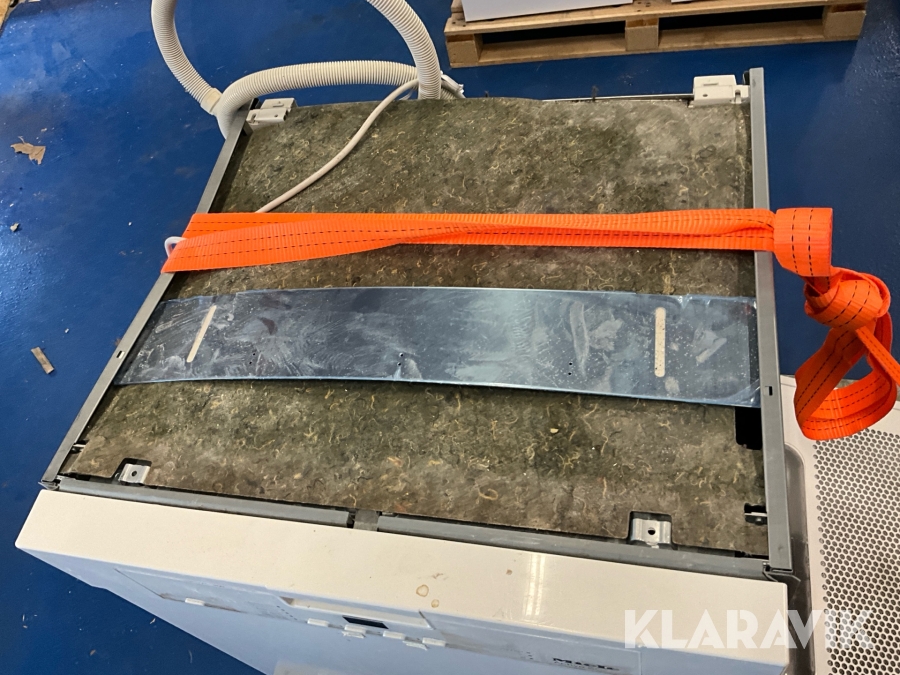 Diskmaskin och köksfläkt Electrolux, miele