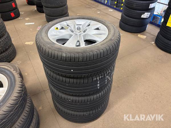 Däck & fälg Skoda 215/55r17 Bridgestone 4st