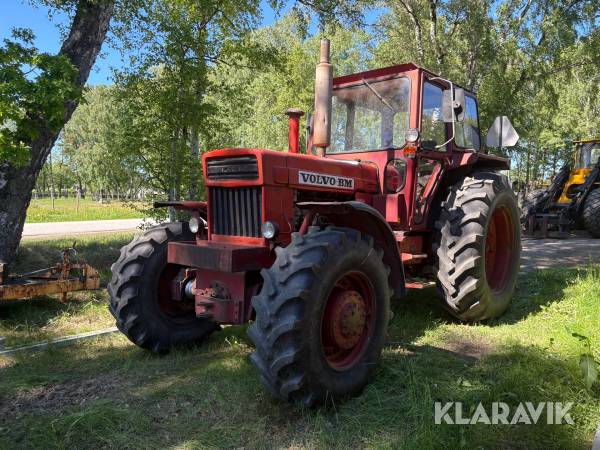 Traktor Volvo BM T 814 C med dubbelmontage