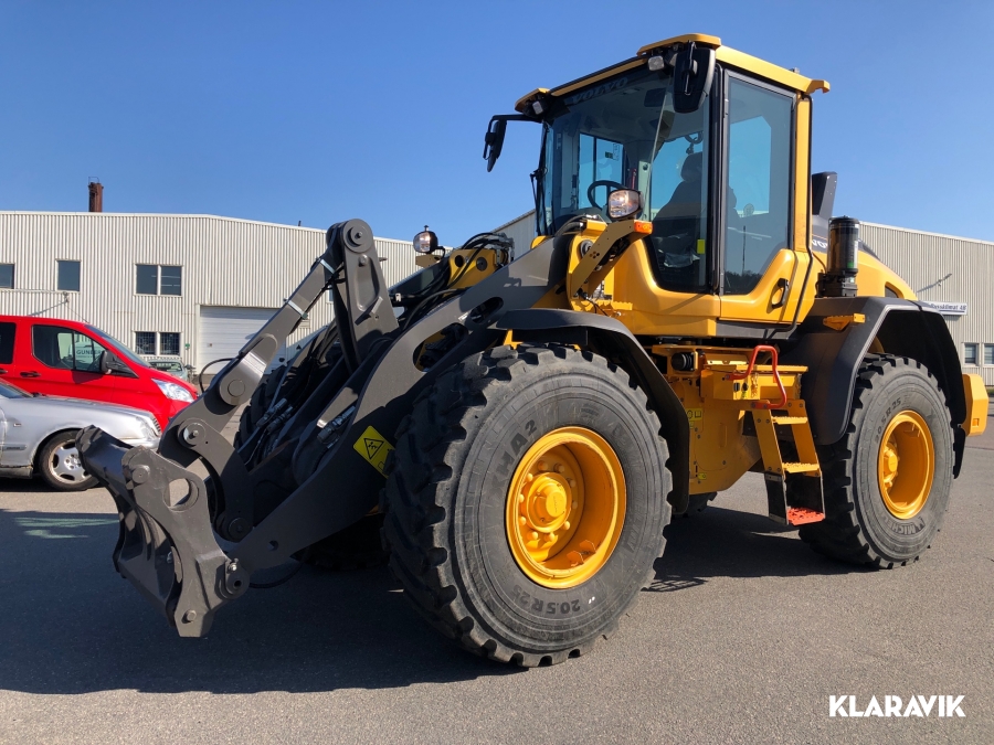 Hjullastare Volvo L60H med ny skopa och nya gafflar