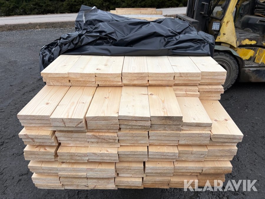 Finsågad ytterpanel 22x148 gran