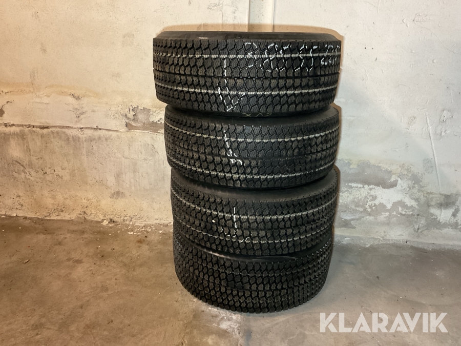 Lastbilsdäck Boss Regummering 385/55R22.5 4st