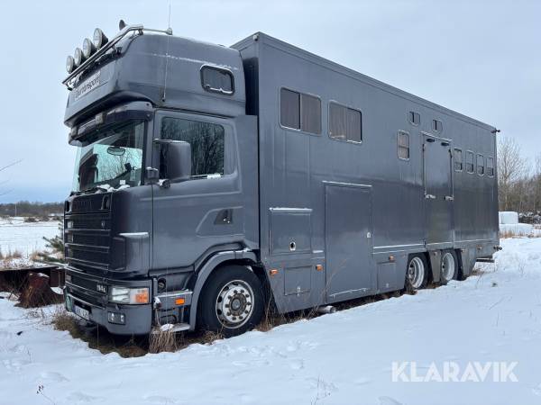 Hästlastbil Scania R114 med släp